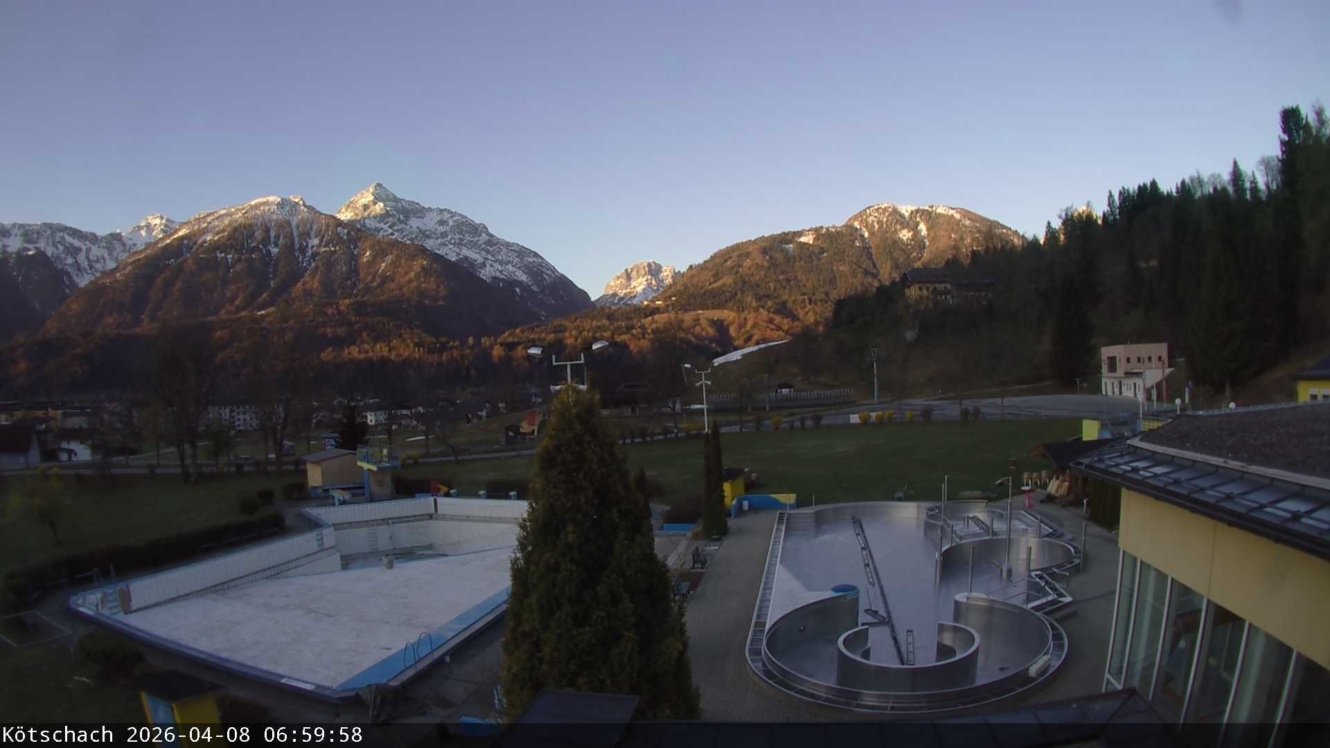 Archived image Webcam Kötschach - Aquarena