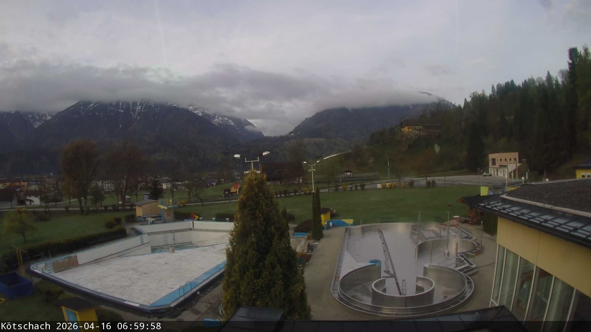 Archived image Webcam Kötschach - Aquarena