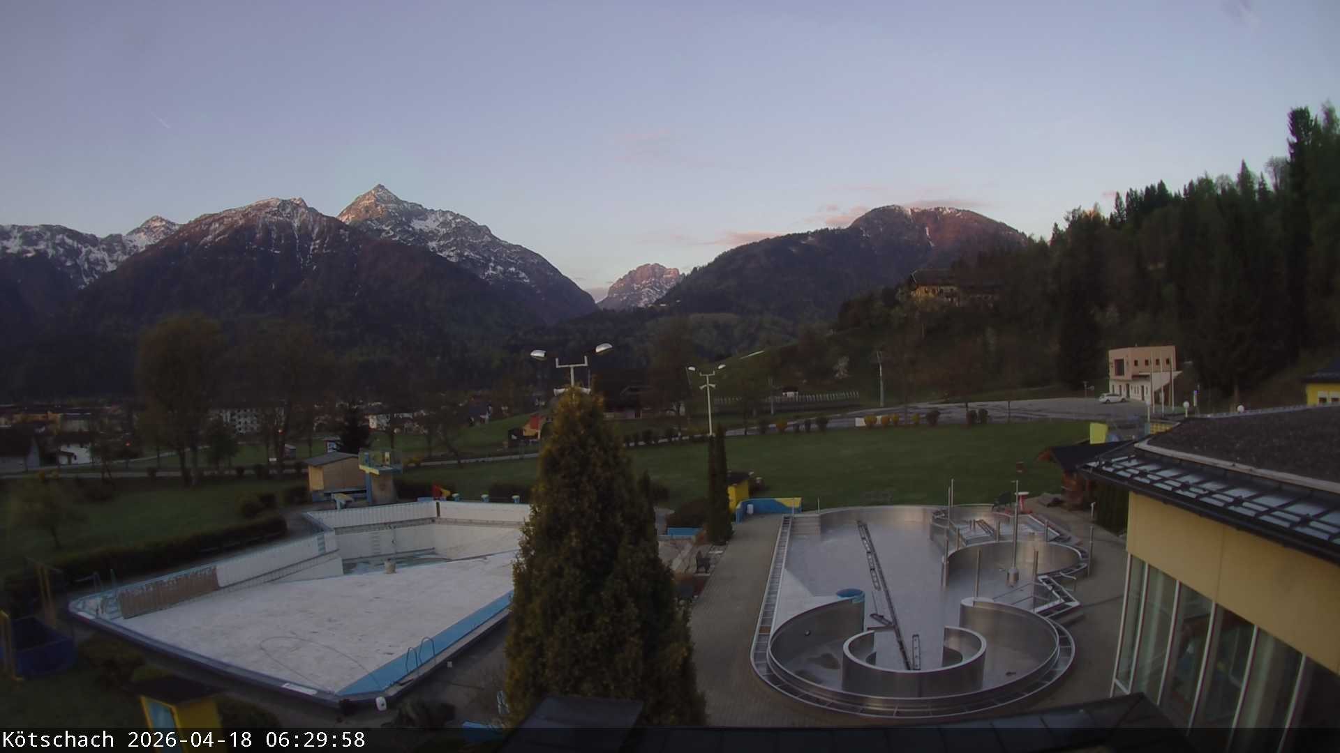 Archiv Foto Webcam Kötschach - Aquarena