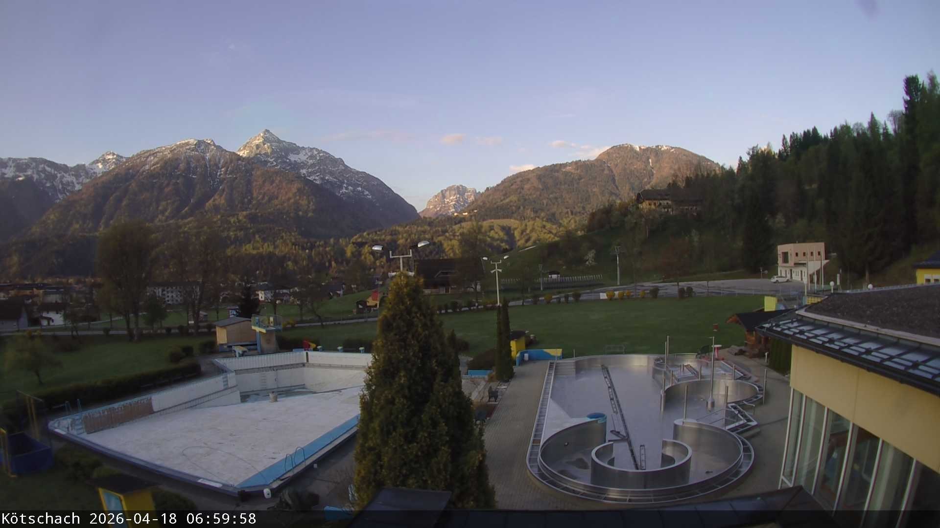 Archiv Foto Webcam Kötschach - Aquarena