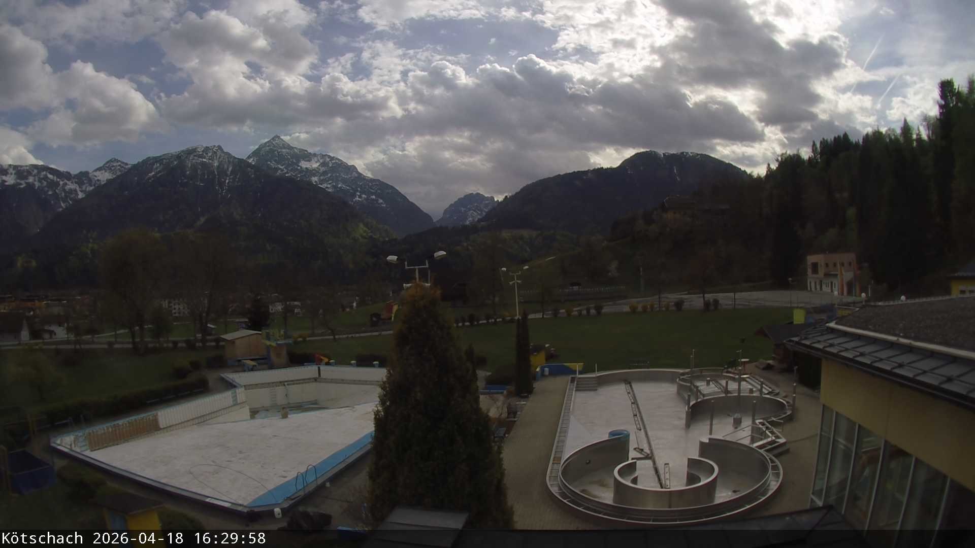 Archiv Foto Webcam Kötschach - Aquarena