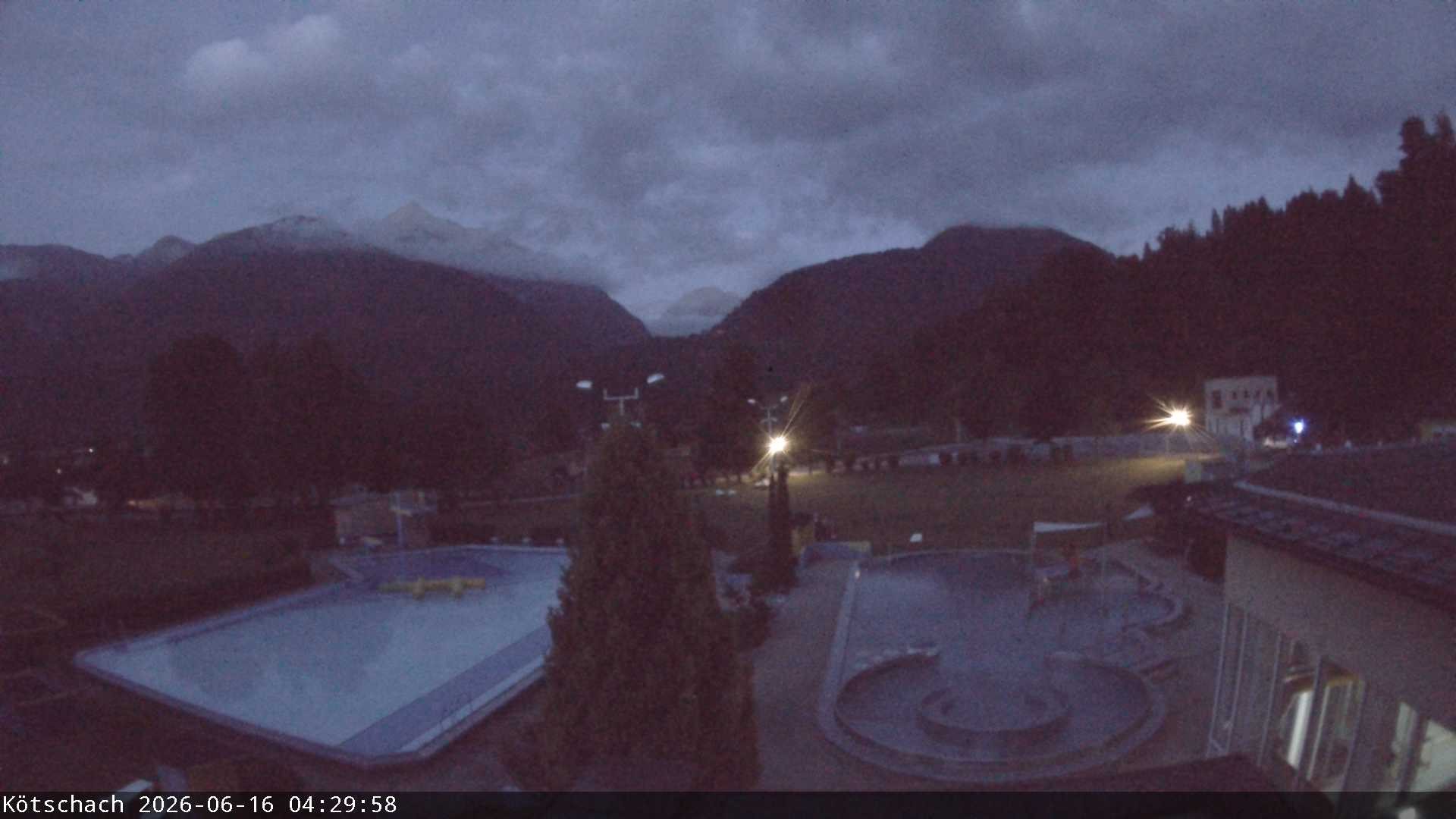 Archiv Foto Webcam Kötschach - Aquarena