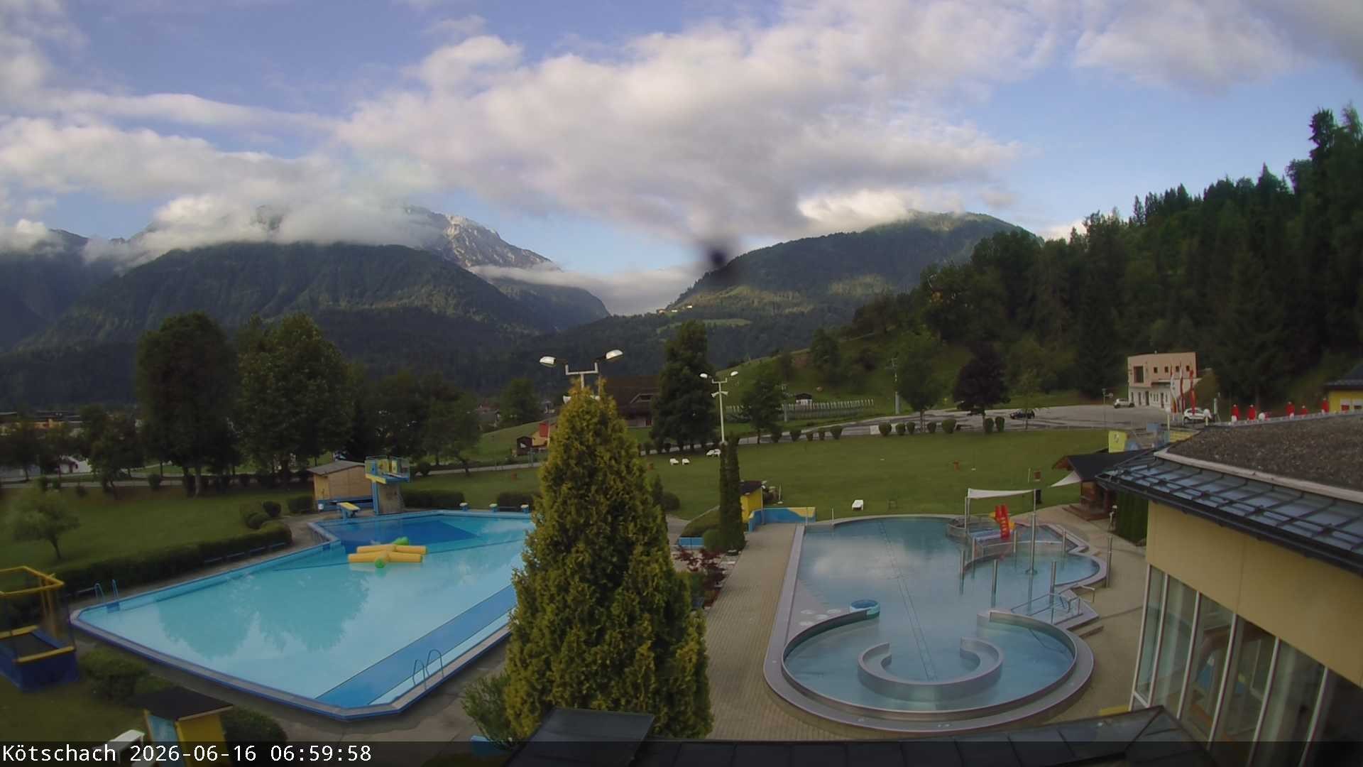 Archiv Foto Webcam Kötschach - Aquarena
