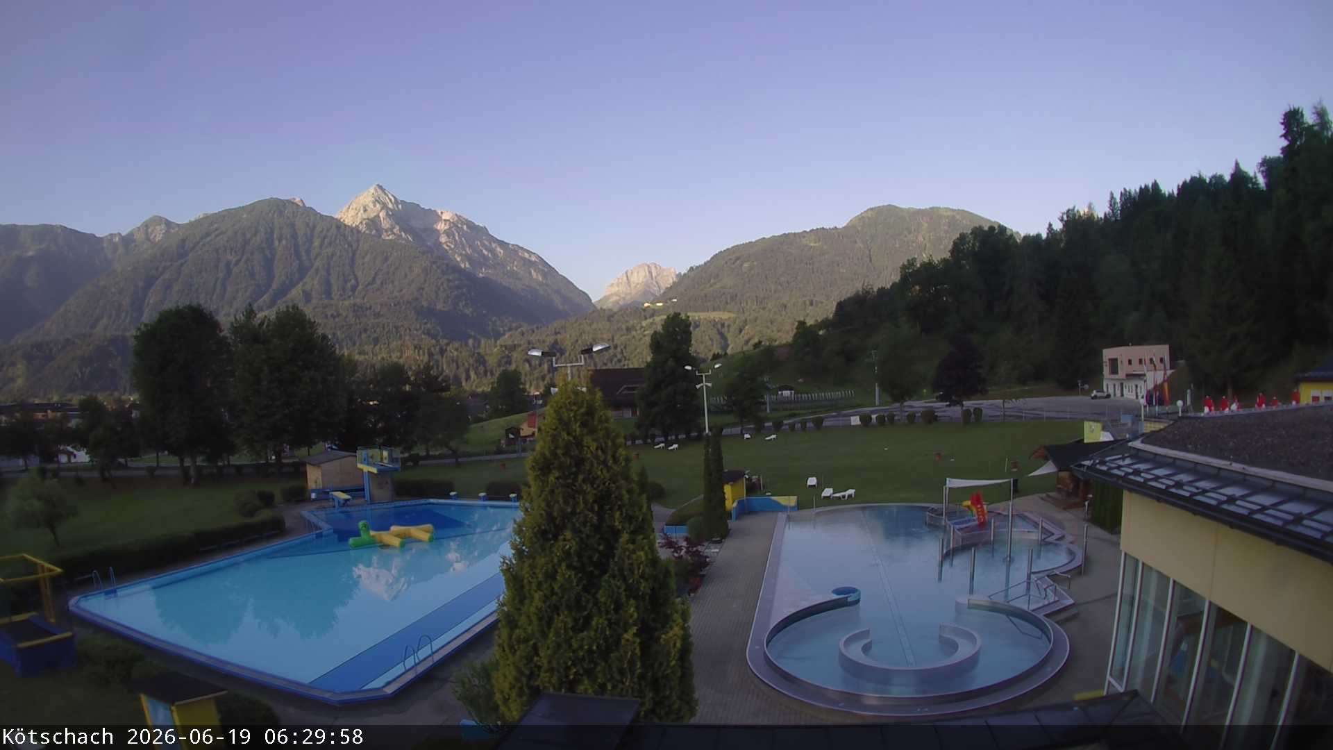 Archiv Foto Webcam Kötschach - Aquarena