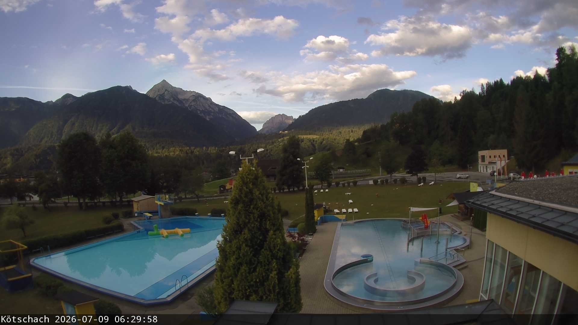 Archiv Foto Webcam Kötschach - Aquarena