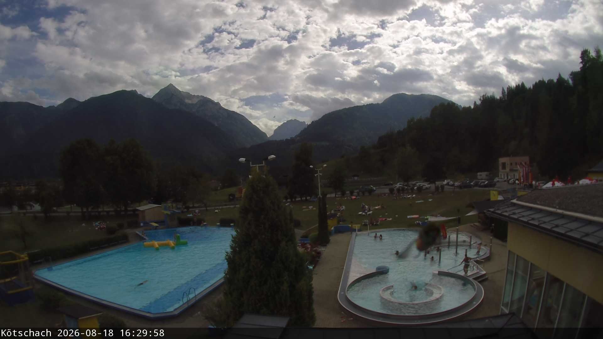 Archiv Foto Webcam Kötschach - Aquarena