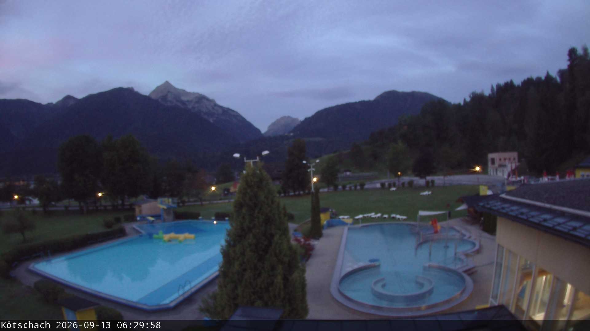 Archiv Foto Webcam Kötschach - Aquarena