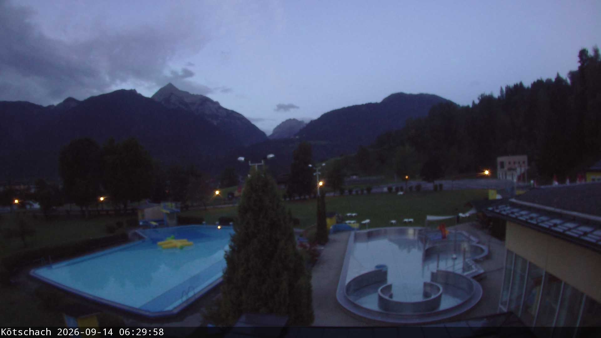 Archiv Foto Webcam Kötschach - Aquarena