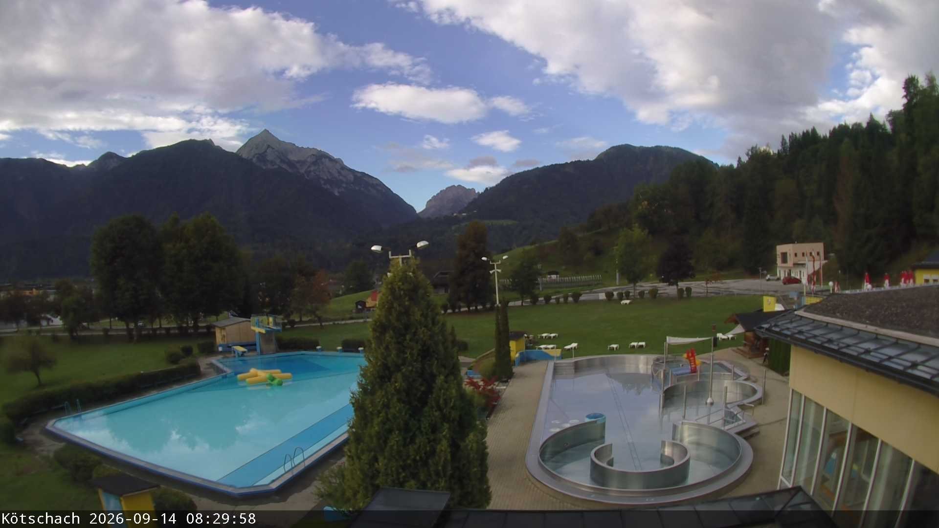 Archiv Foto Webcam Kötschach - Aquarena
