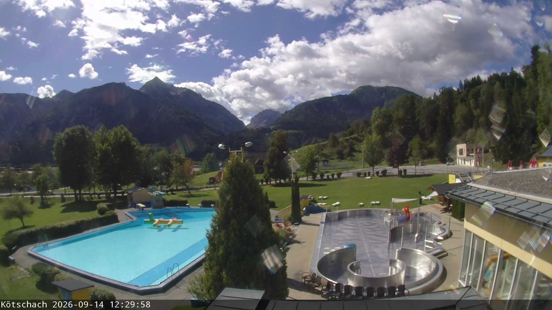 Archiv Foto Webcam Kötschach - Aquarena