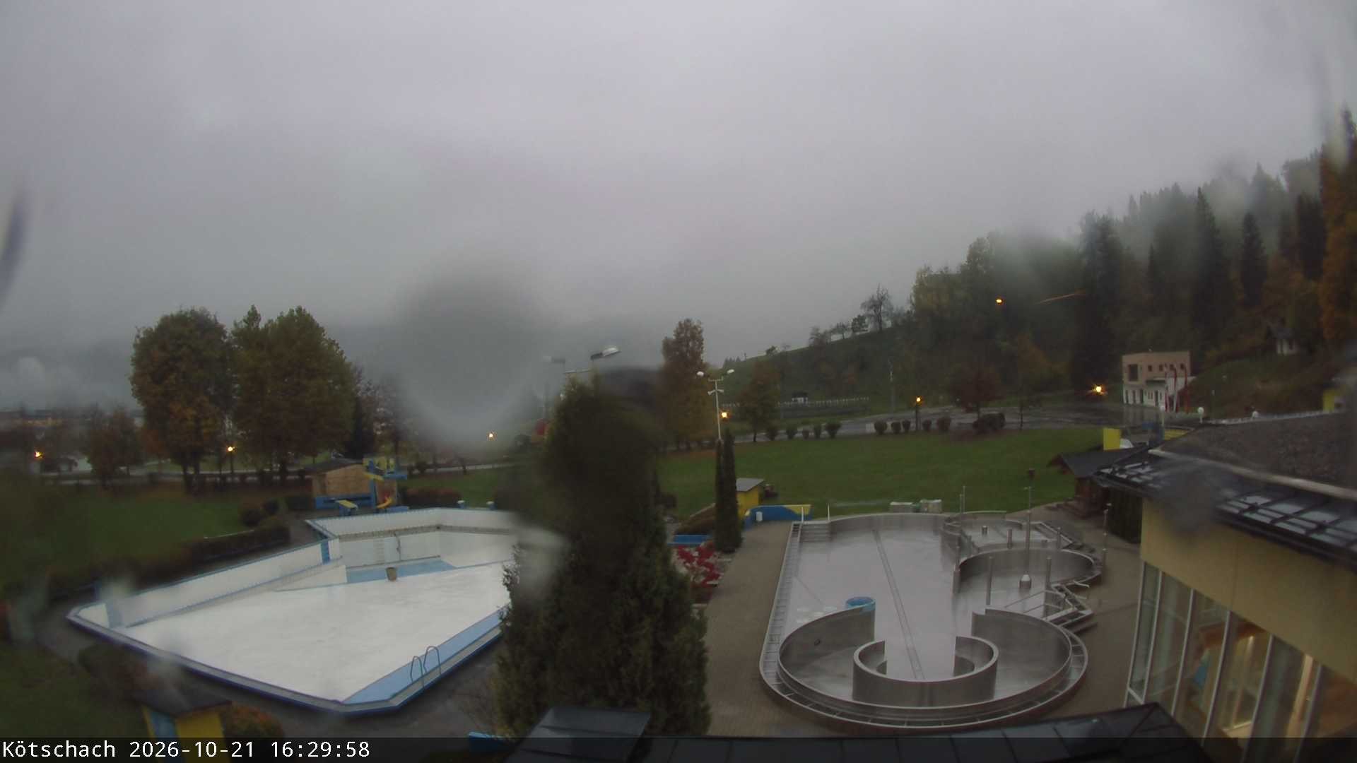 Archiv Foto Webcam Kötschach - Aquarena