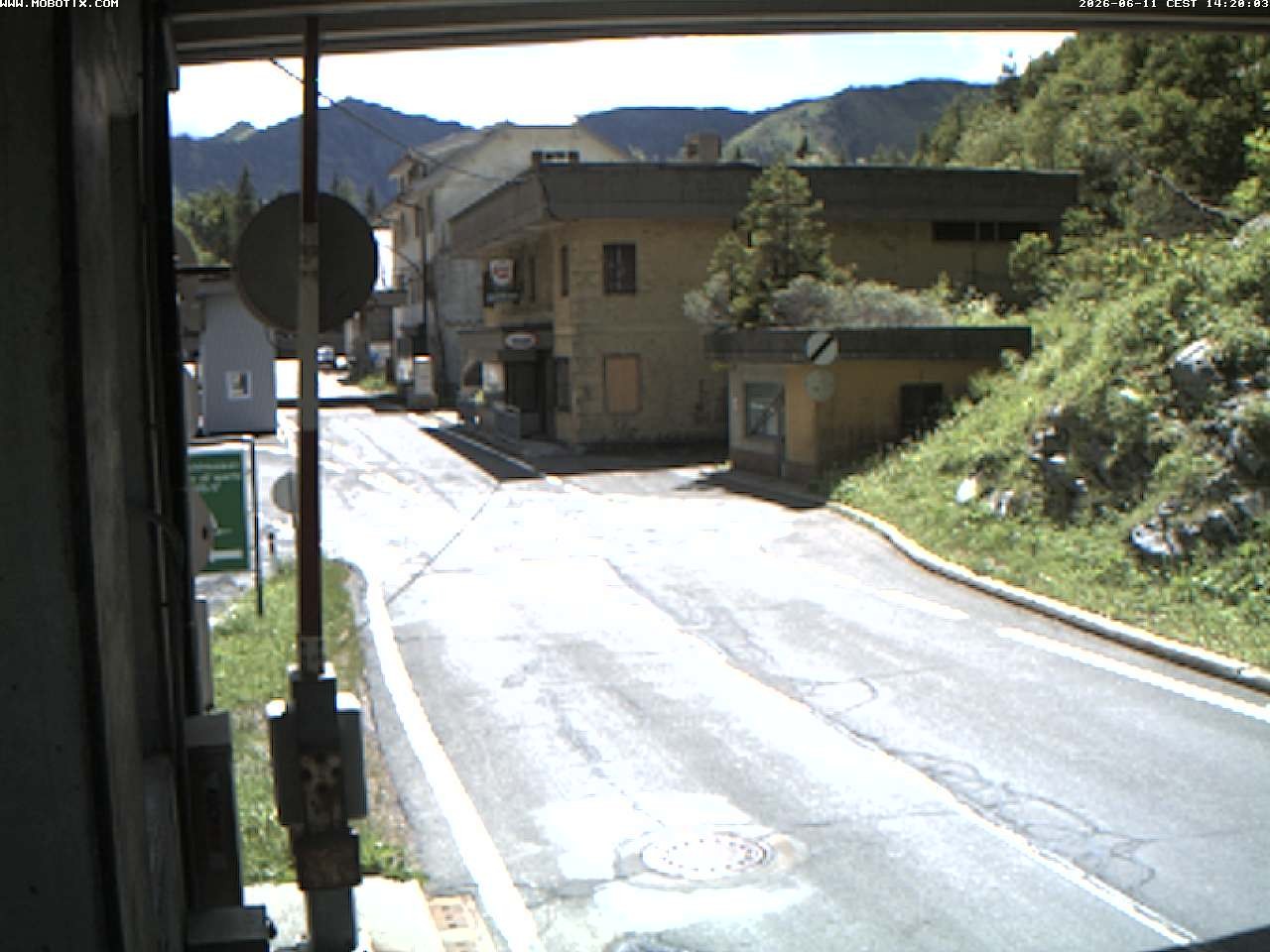 Archived image Webcam Plöckenpass - Carinthia