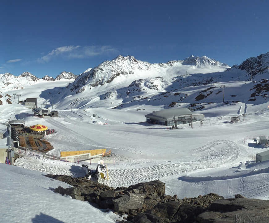 Archived image Webcam Pitztale glacier: Gletscherexpress top station