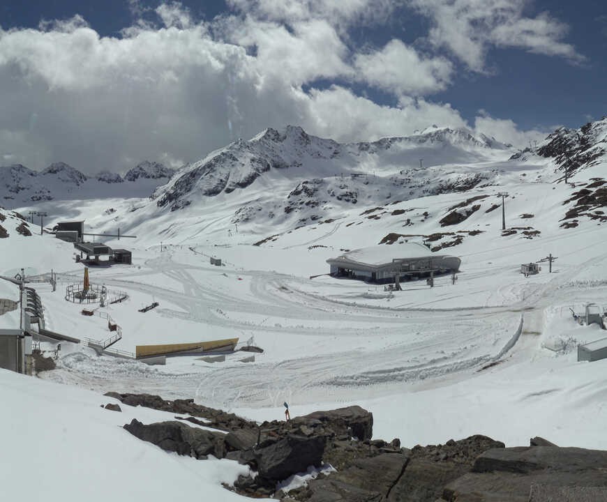 Archived image Webcam Pitztale glacier: Gletscherexpress top station