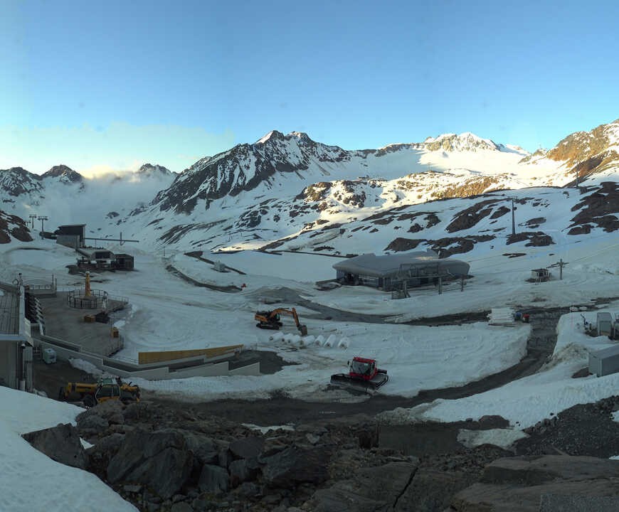 Archived image Webcam Pitztale glacier: Gletscherexpress top station