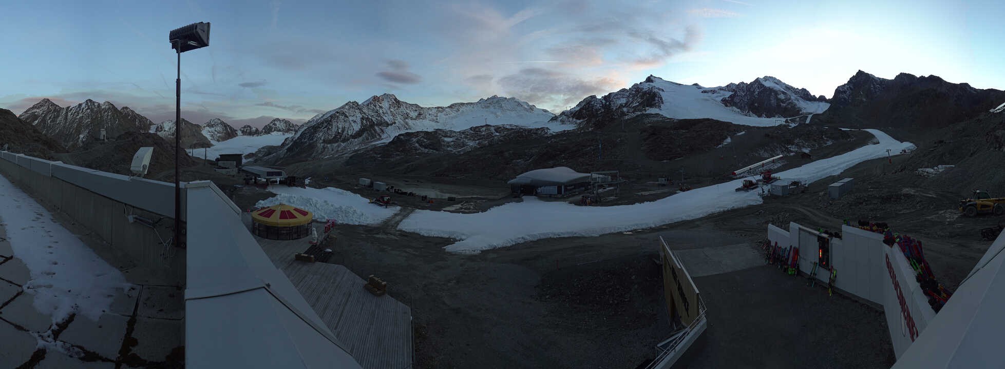 Archiv Foto Webcam Bergstation Gletscherexpress (Pitztaler Gletscher)