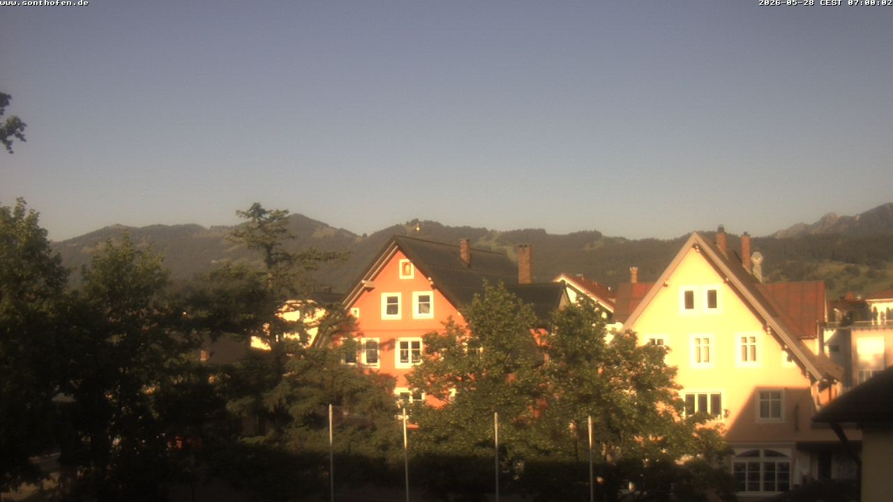 Archived image Webcam Town Hall Square of Sonthofen