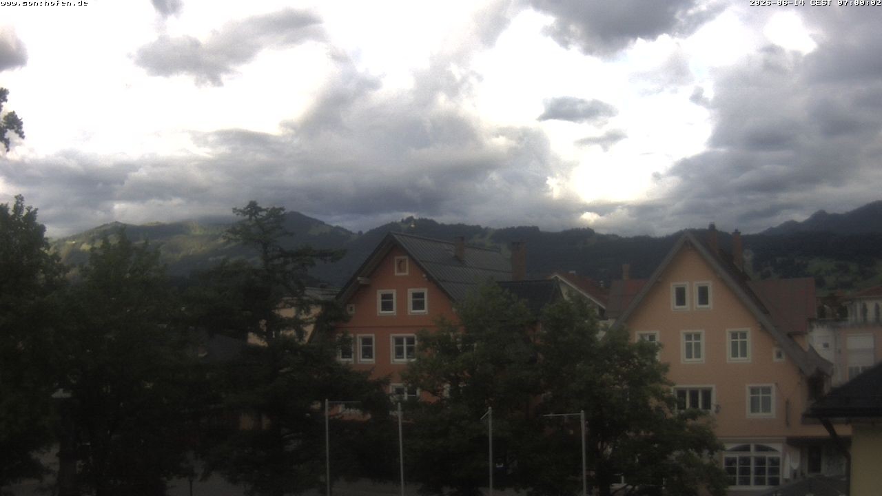 Archiv Foto Webcam Rathausplatz in Sonthofen