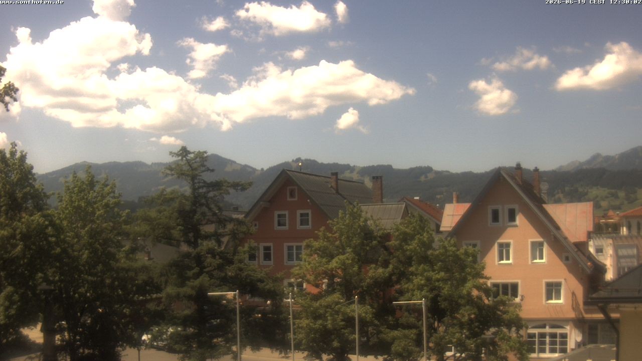 Archiv Foto Webcam Rathausplatz in Sonthofen