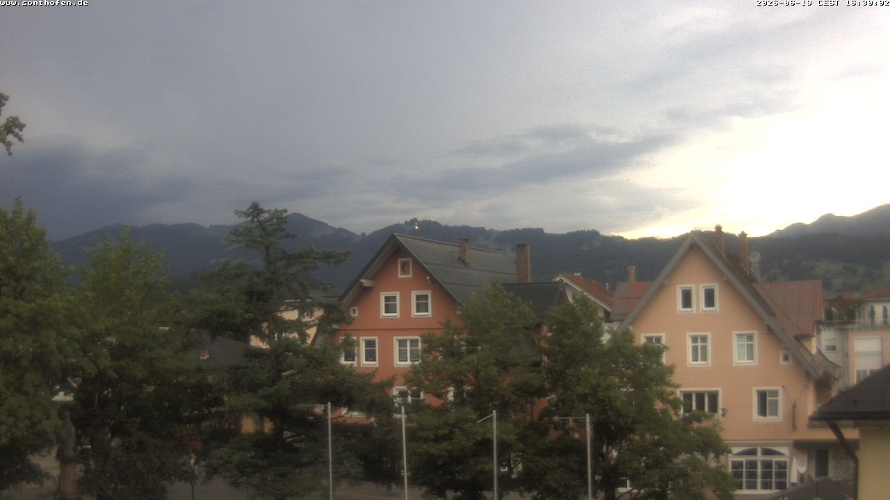 Archiv Foto Webcam Rathausplatz in Sonthofen