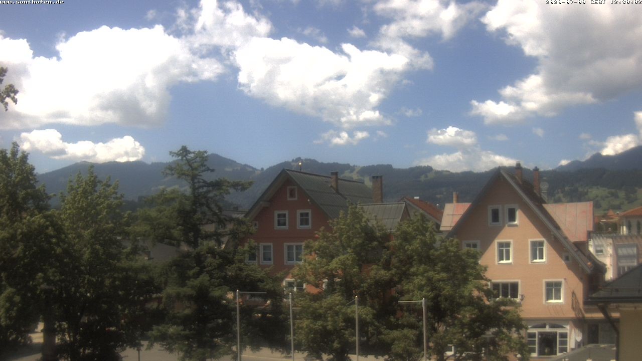 Archiv Foto Webcam Rathausplatz in Sonthofen