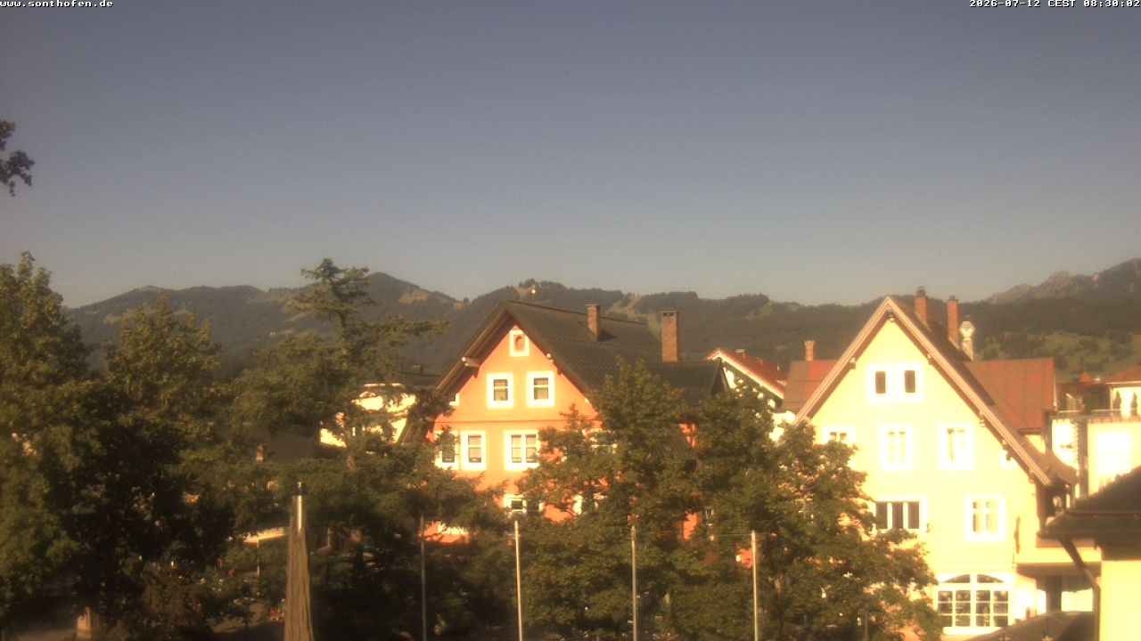 Archived image Webcam Town Hall Square of Sonthofen