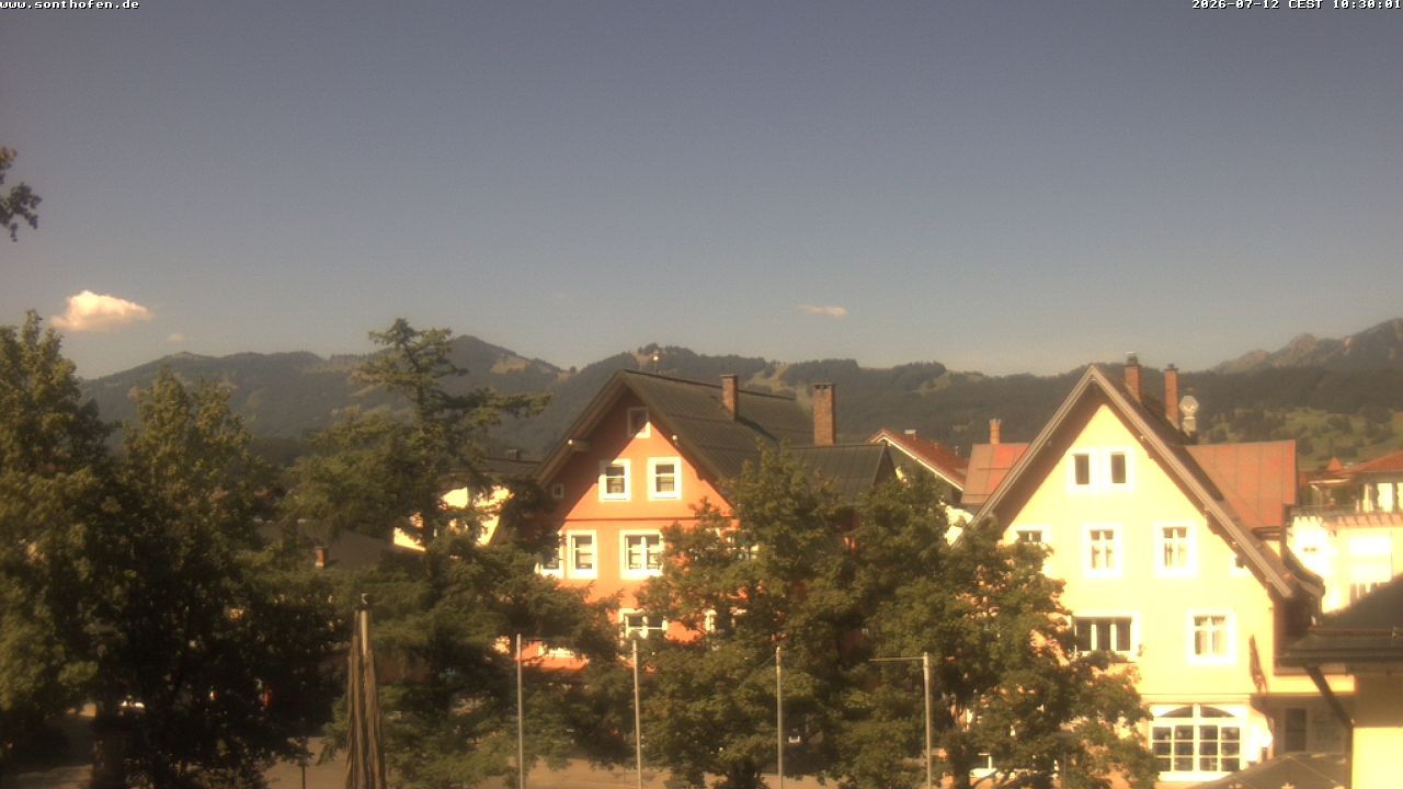 Archived image Webcam Town Hall Square of Sonthofen