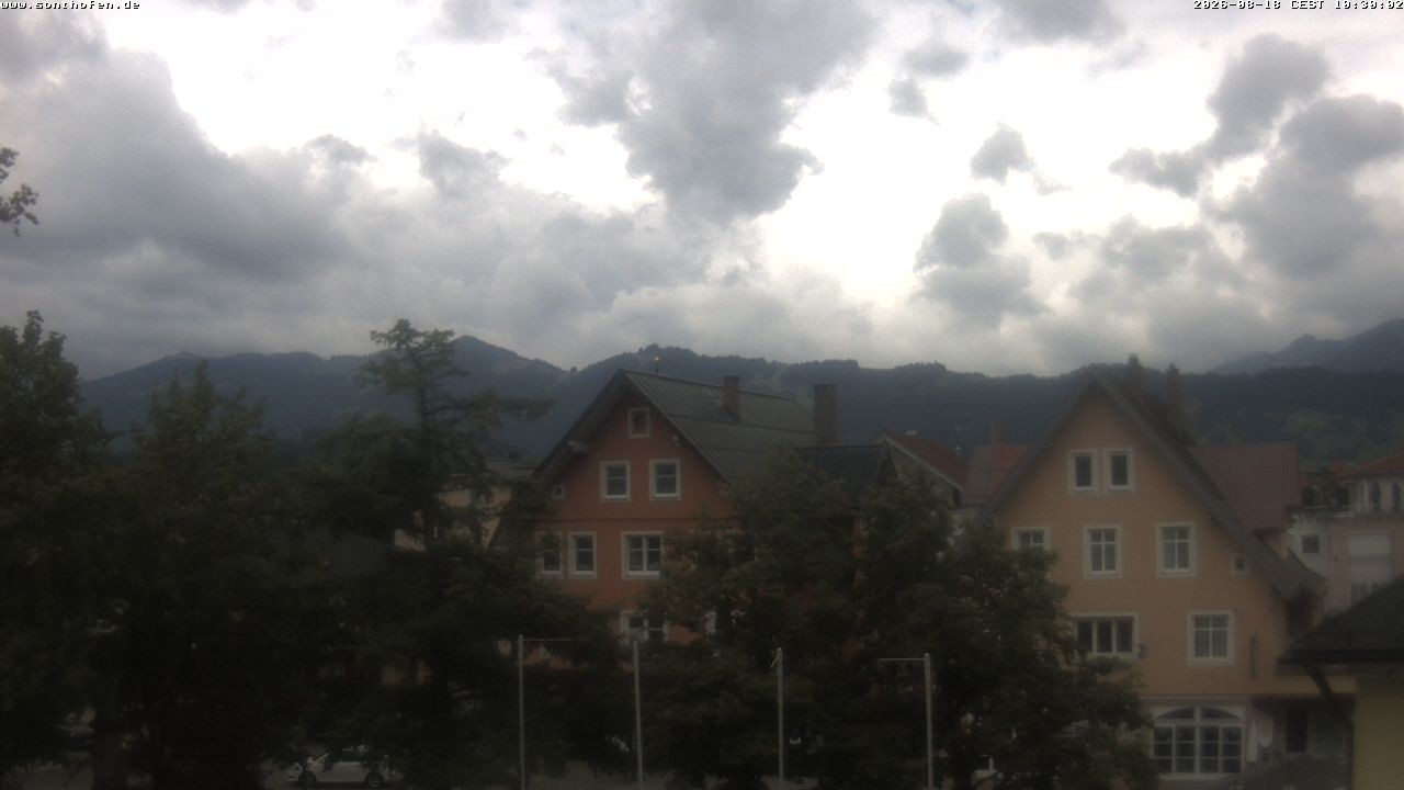 Archiv Foto Webcam Rathausplatz in Sonthofen