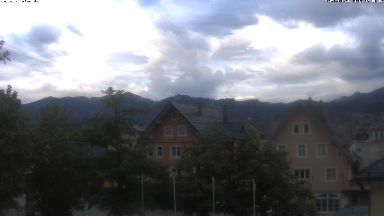 Archived image Webcam Town Hall Square of Sonthofen