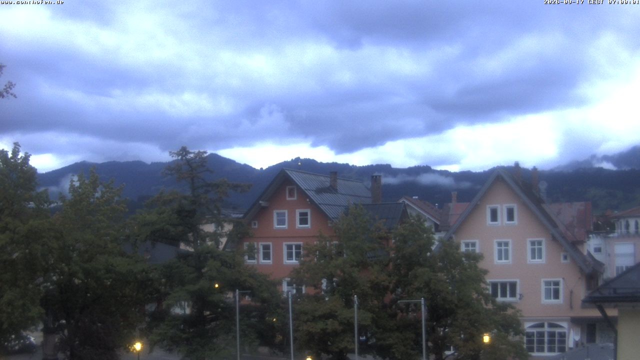 Archived image Webcam Town Hall Square of Sonthofen