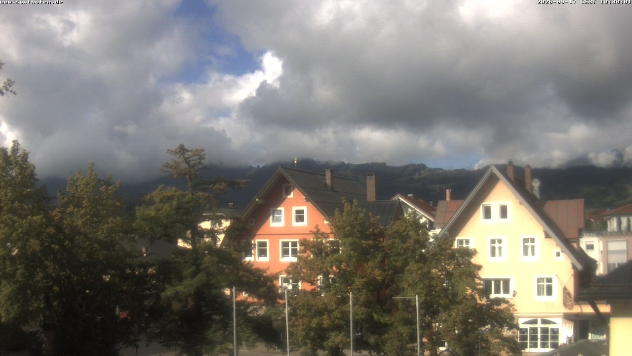 Archived image Webcam Town Hall Square of Sonthofen