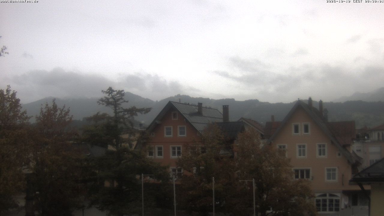 Archived image Webcam Town Hall Square of Sonthofen