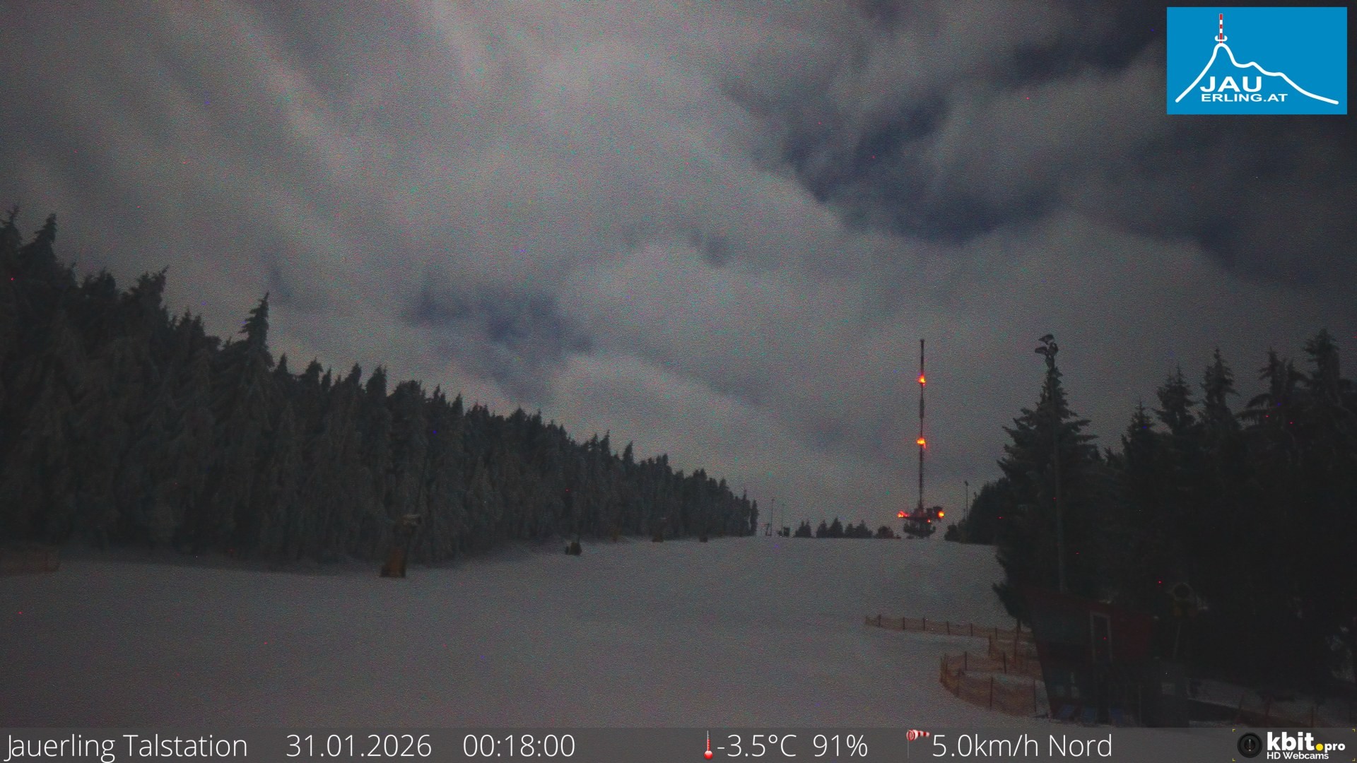 Archived image Webcam Base station of t-bar lift at mount Jauerling