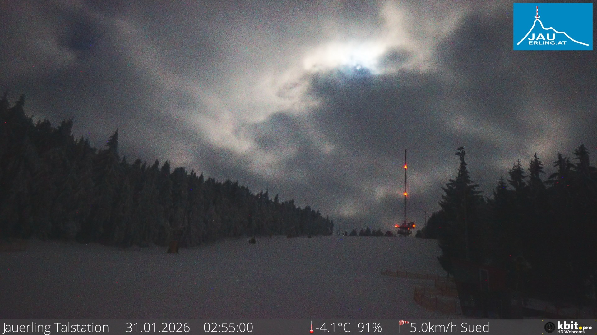 Archived image Webcam Base station of t-bar lift at mount Jauerling