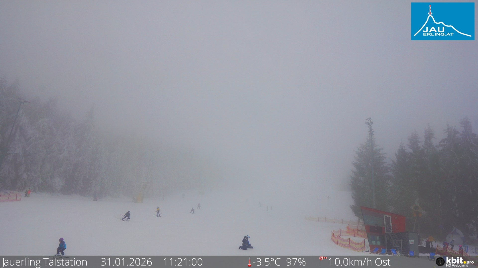 Archived image Webcam Base station of t-bar lift at mount Jauerling