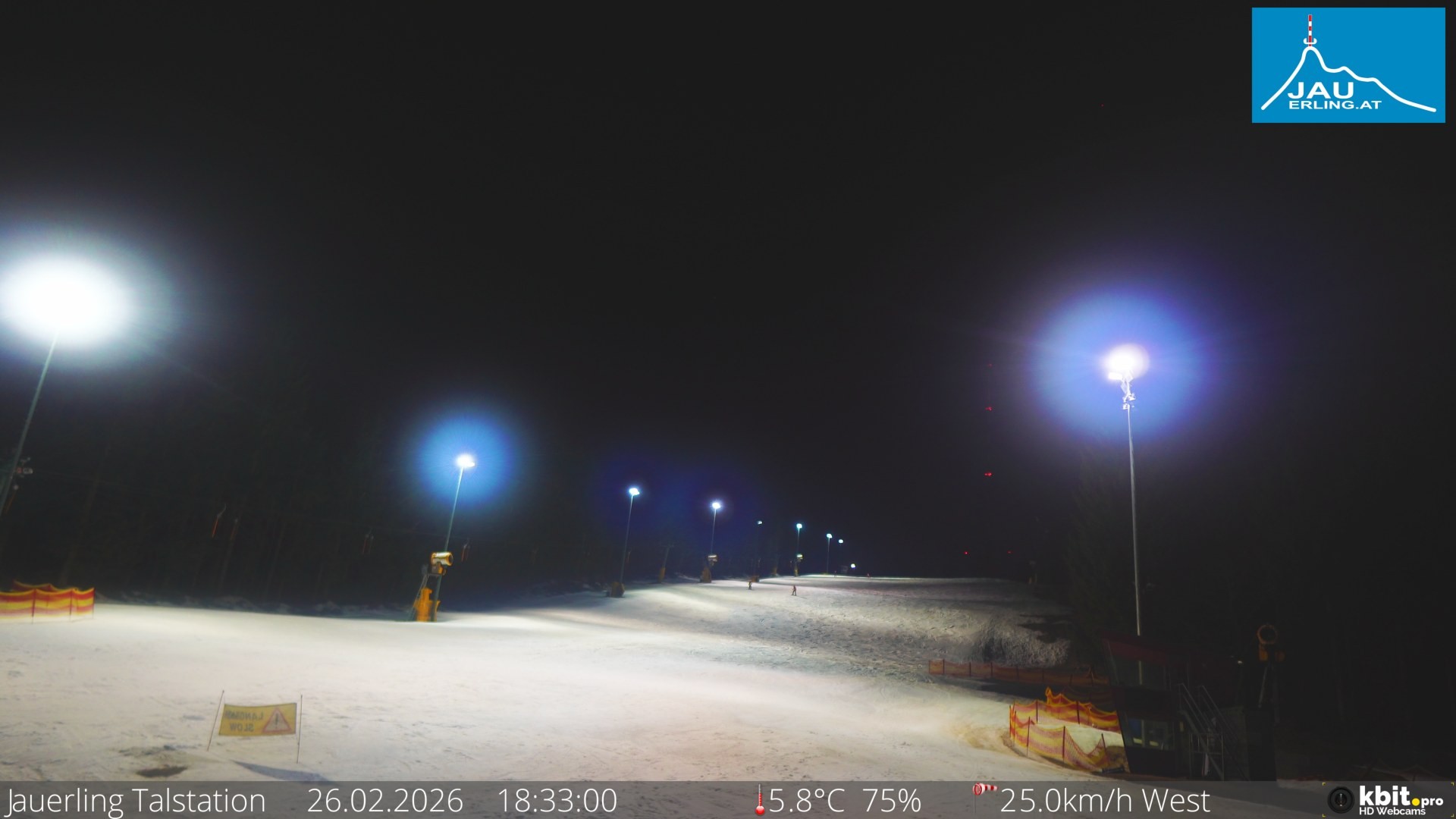 Archived image Webcam Base station of t-bar lift at mount Jauerling
