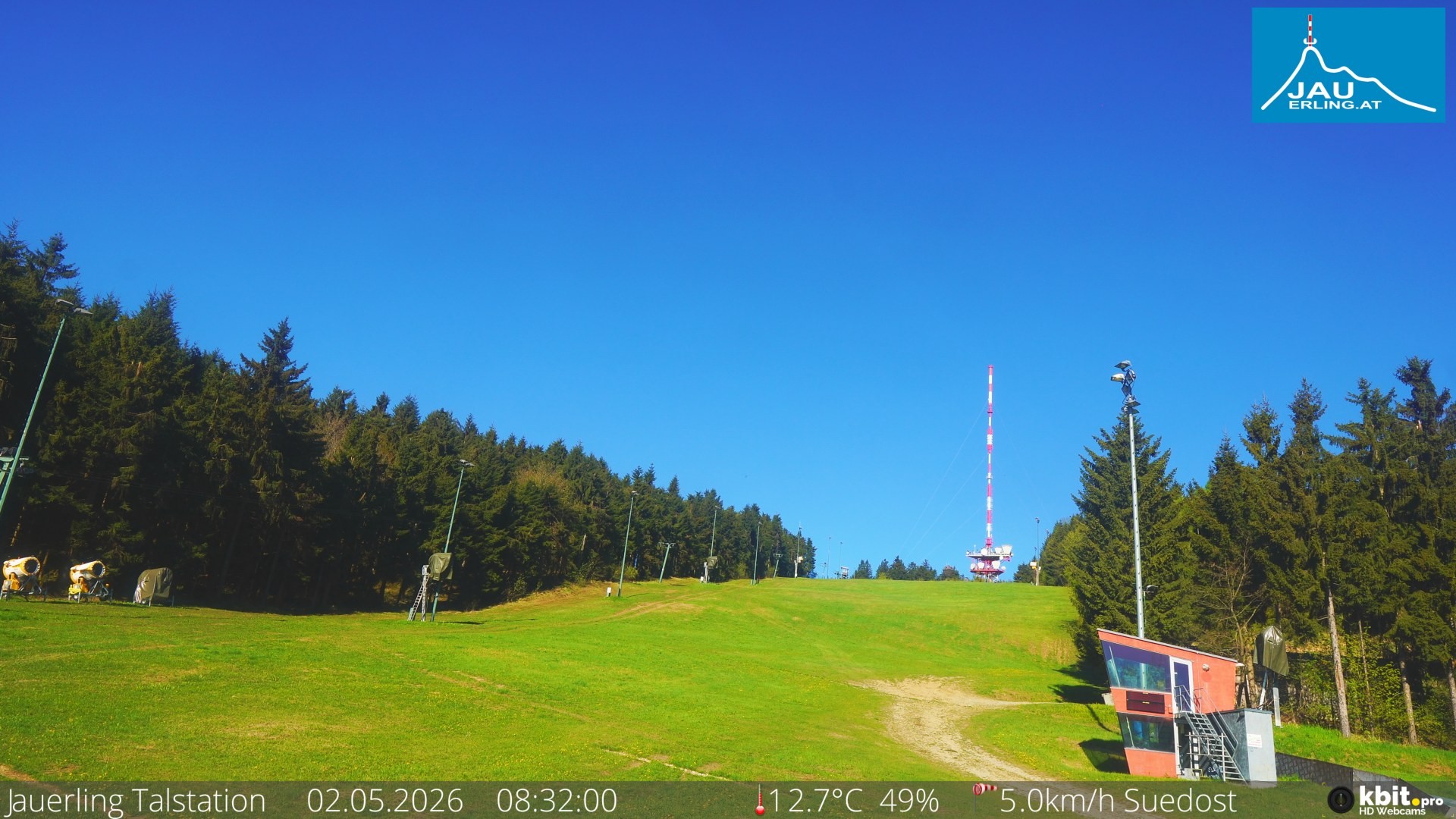 Archived image Webcam Base station of t-bar lift at mount Jauerling