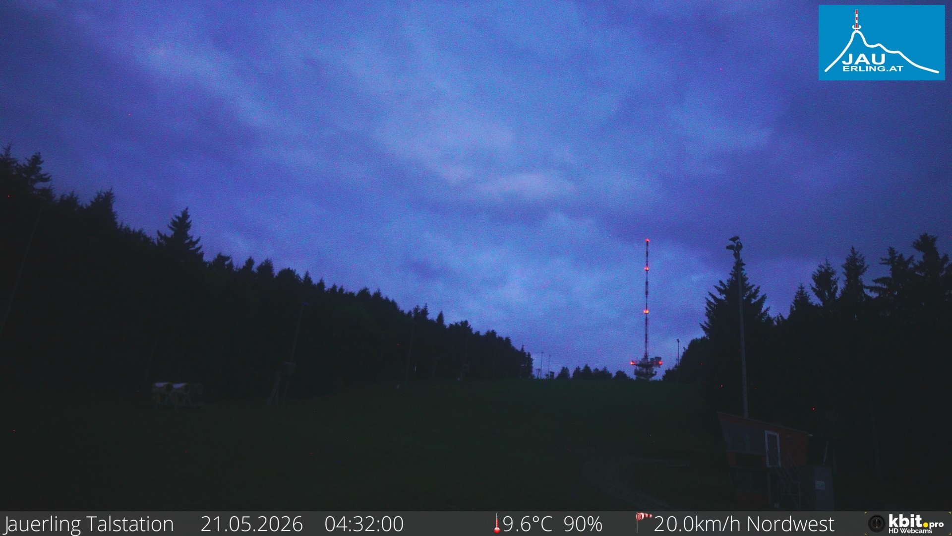 Archived image Webcam Base station of t-bar lift at mount Jauerling