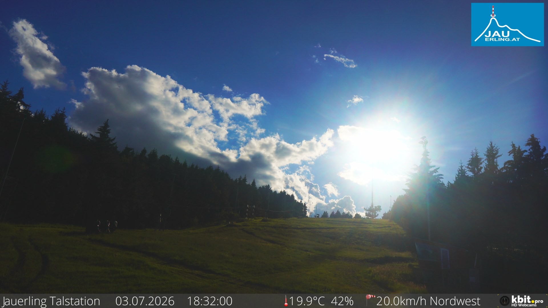 Archived image Webcam Base station of t-bar lift at mount Jauerling