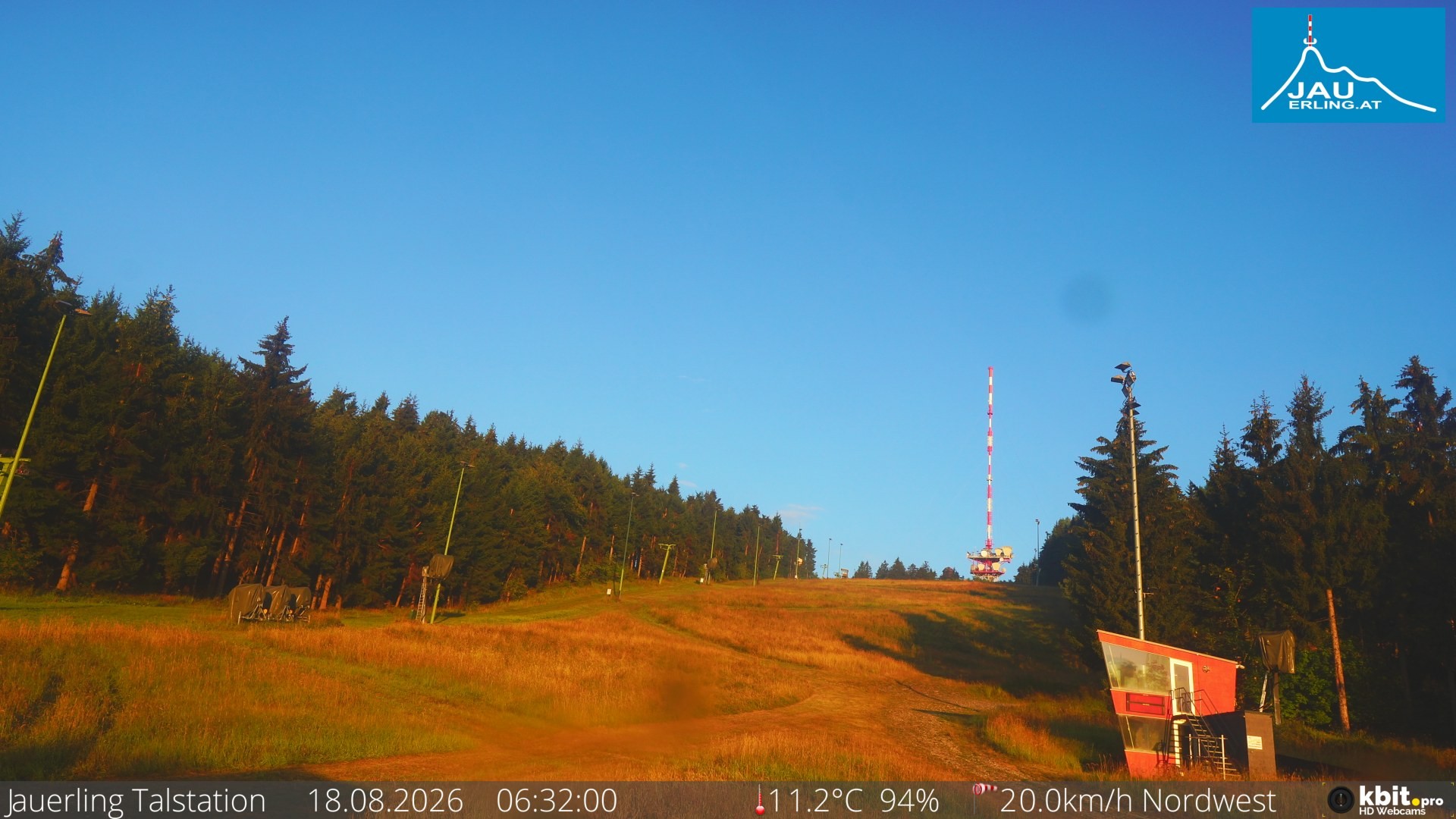 Archived image Webcam Base station of t-bar lift at mount Jauerling