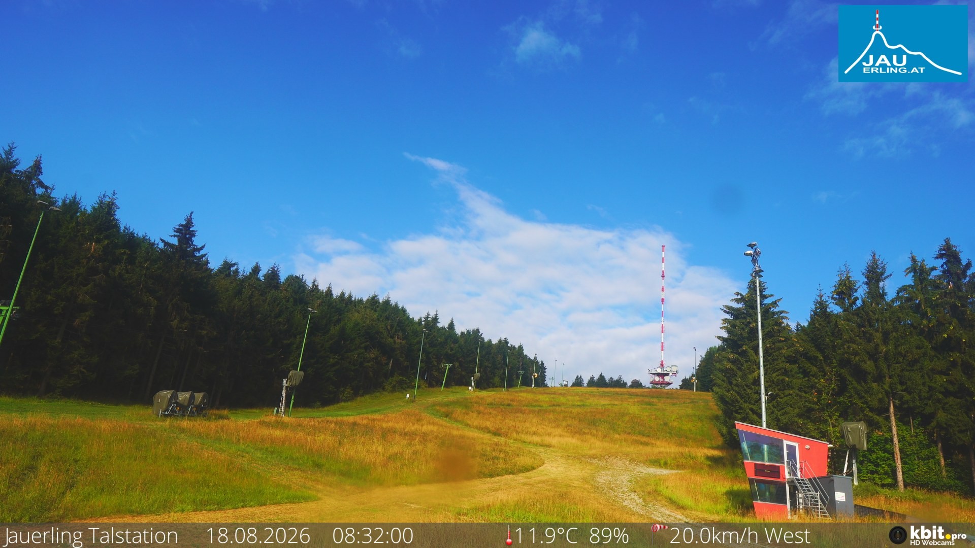 Archived image Webcam Base station of t-bar lift at mount Jauerling