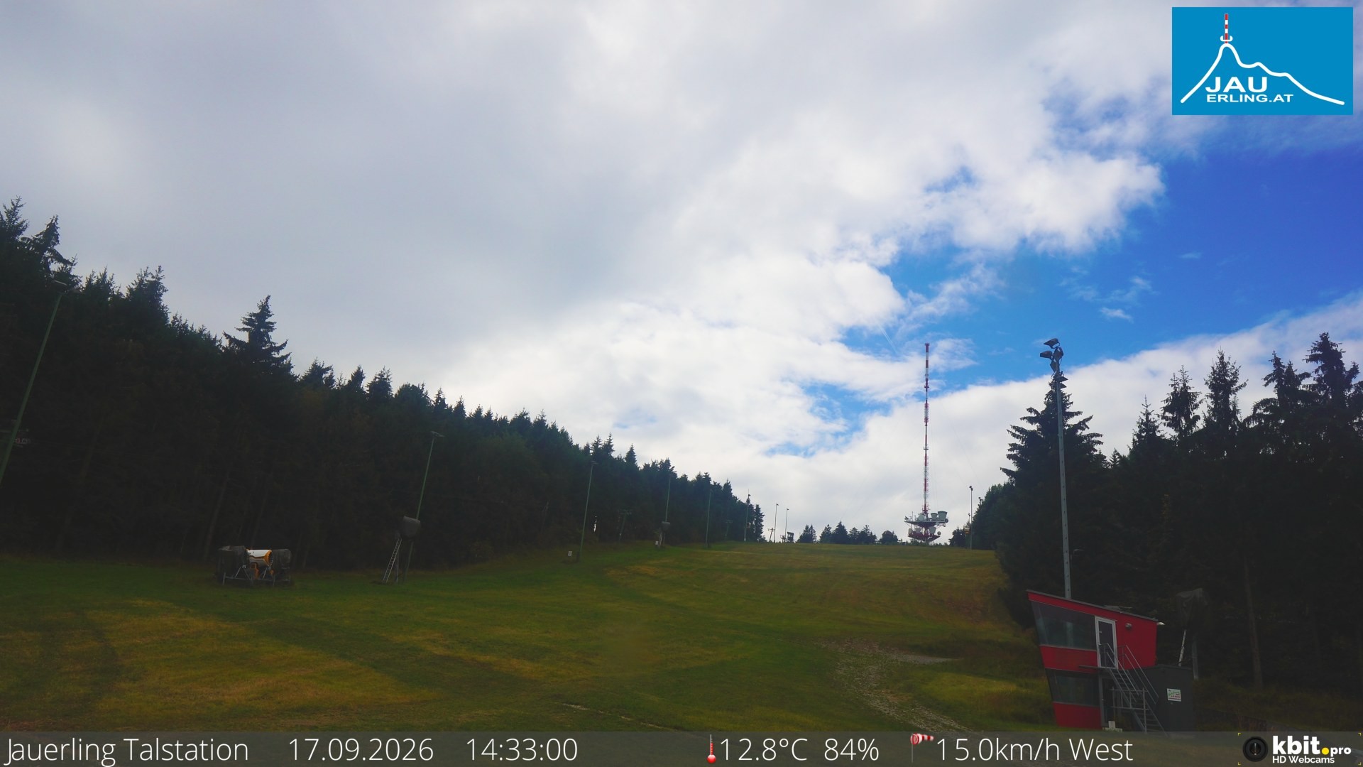 Archived image Webcam Base station of t-bar lift at mount Jauerling