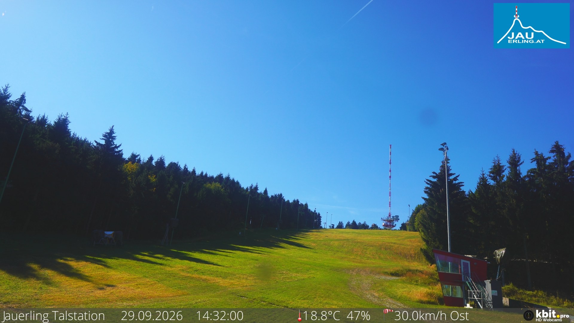 Archived image Webcam Base station of t-bar lift at mount Jauerling