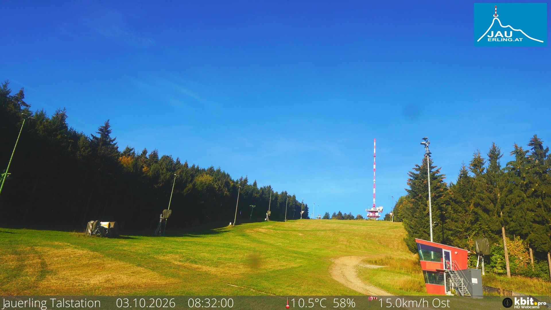 Archived image Webcam Base station of t-bar lift at mount Jauerling