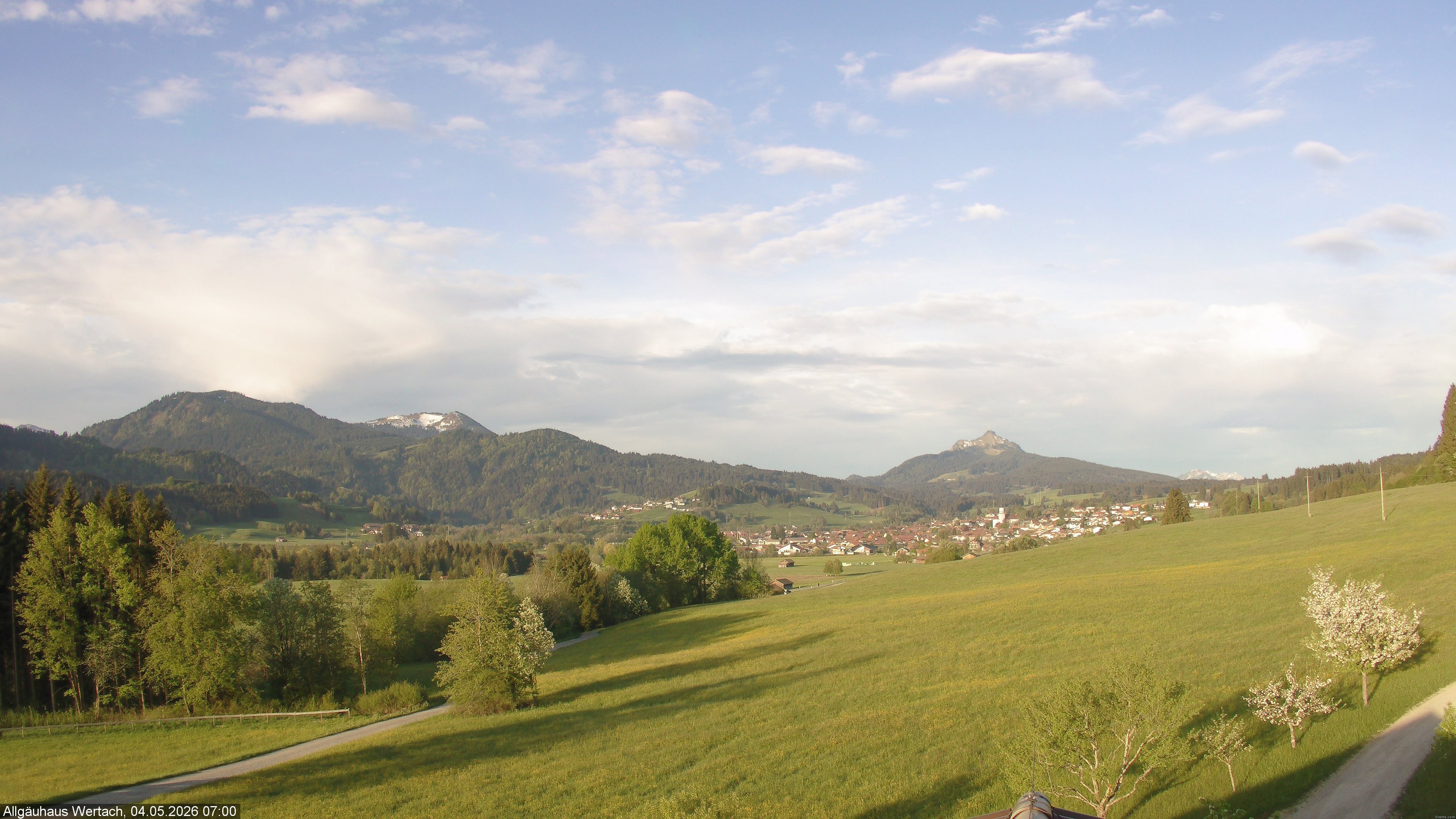 Archived image Webcam Have a look at the charming valley Wertach