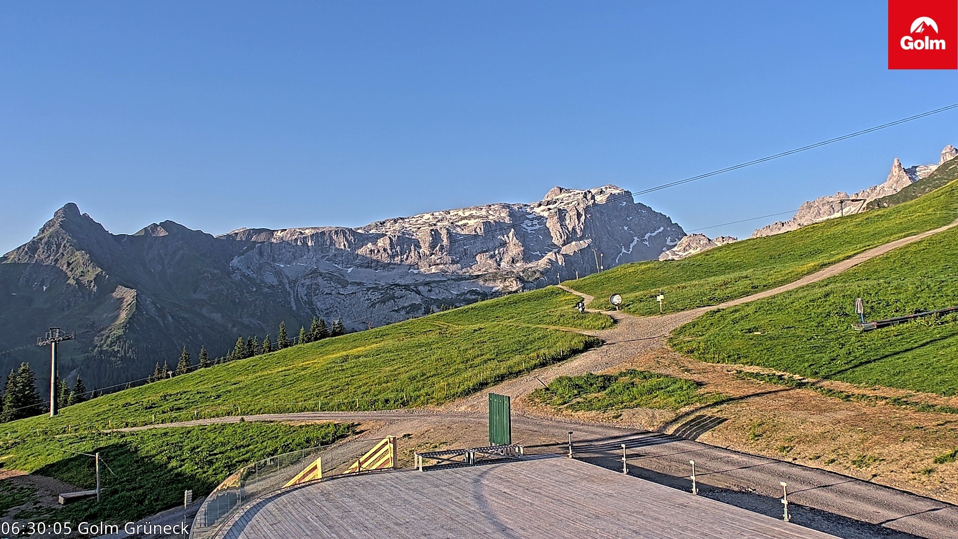 Archived image Webcam View Tschagguns Mittagsspitze from Golm