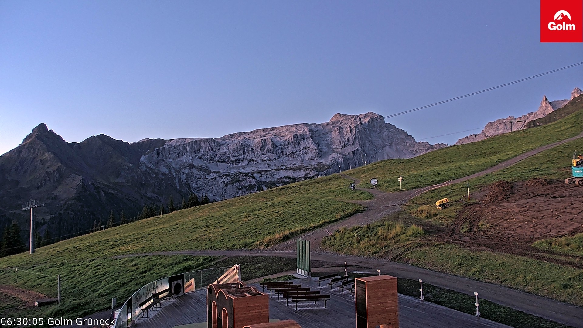 Archived image Webcam View Tschagguns Mittagsspitze from Golm