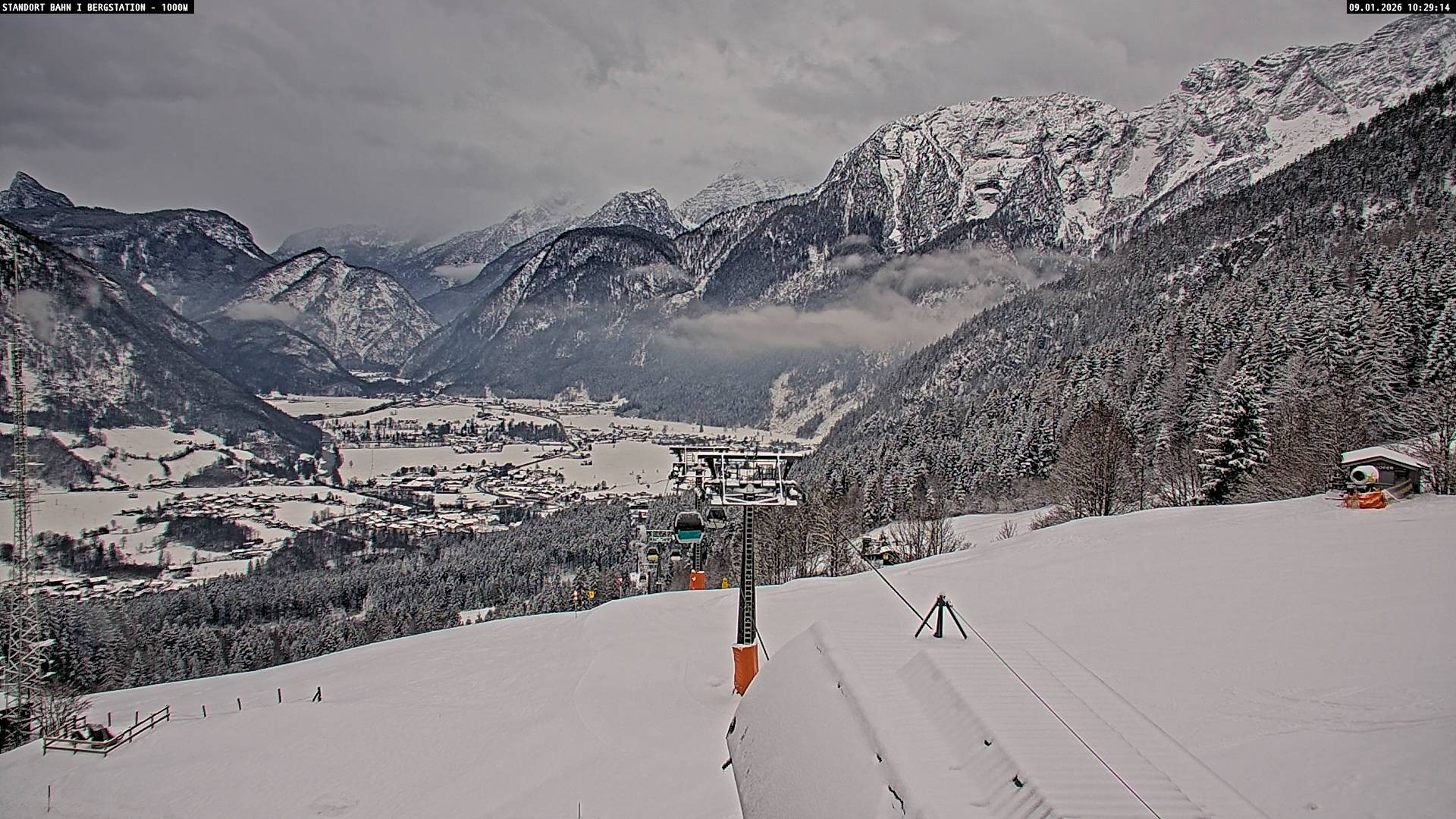 Archiv Foto Webcam Bergstation Almbahn I, Lofer