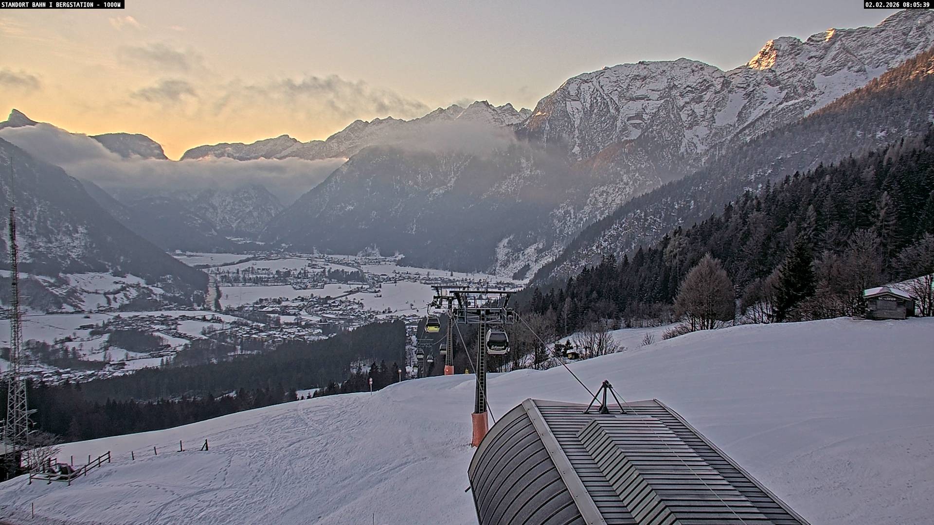 Archiv Foto Webcam Bergstation Almbahn I, Lofer