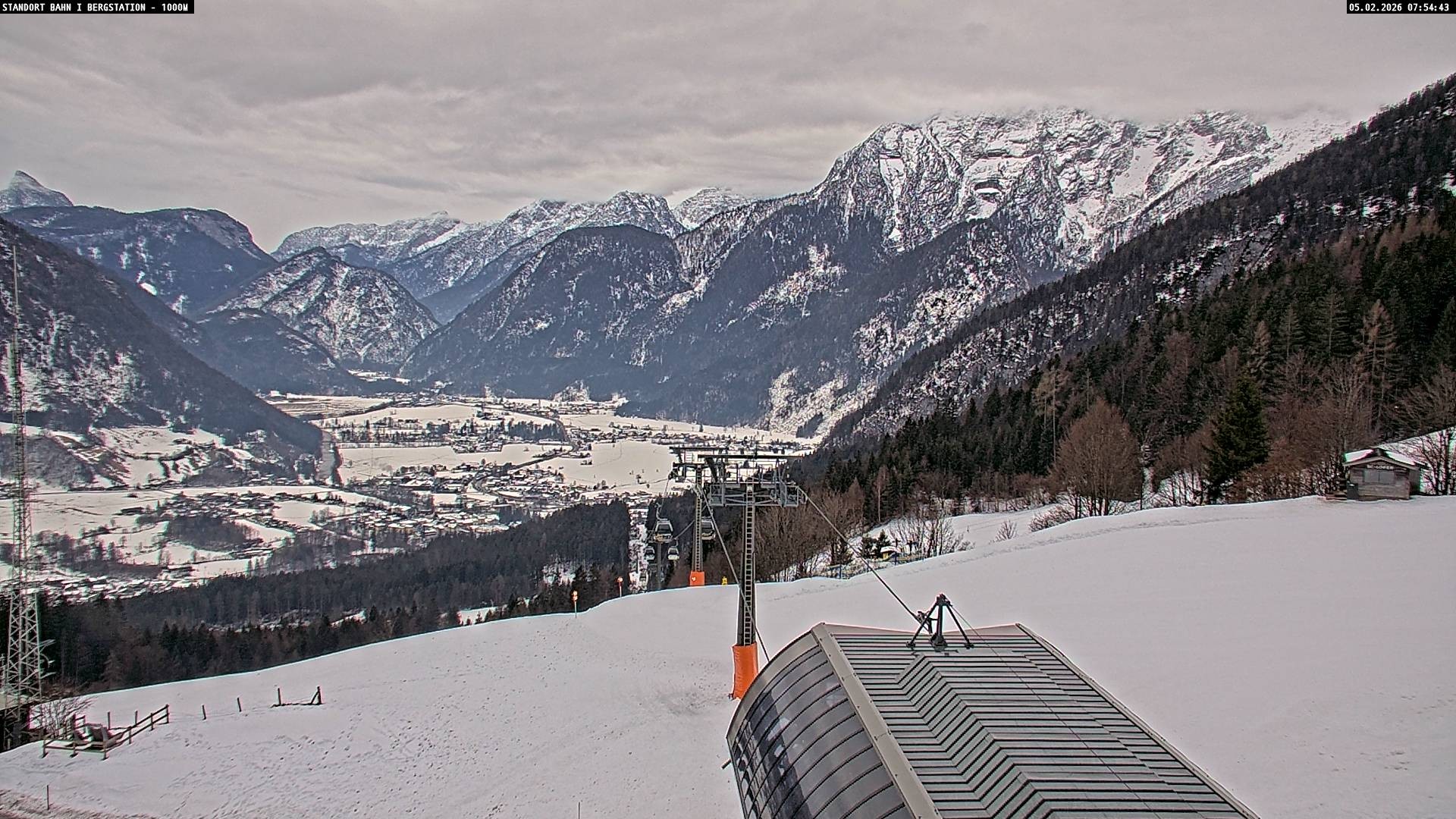 Archiv Foto Webcam Bergstation Almbahn I, Lofer